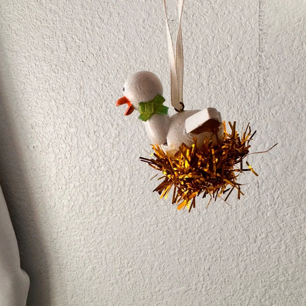 1988 Dakin Inc Wooden Duck Nest Ornament Twig Tinsel Whimsical Holiday Christmas